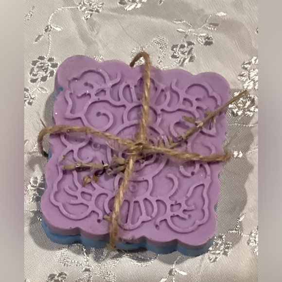 Homemade hand and body soap - Picture 5 of 14